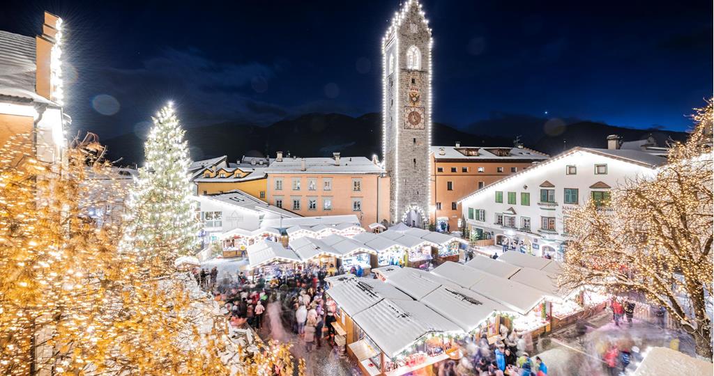 cottages-detail__image-detail fluid-image lazyload